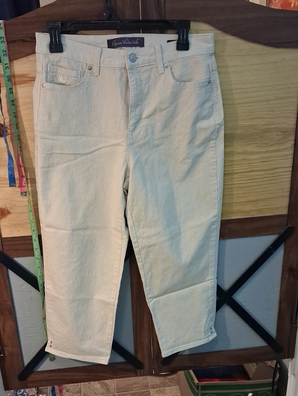 Gloria Vanderbilt Cream Cropped Ankle Jeans